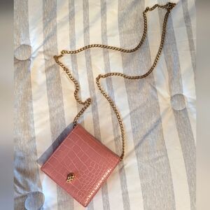 ❗TWO FOR $12❗ Pink Faux Croc Wallet Crossbody Purse w Gold Chain👛